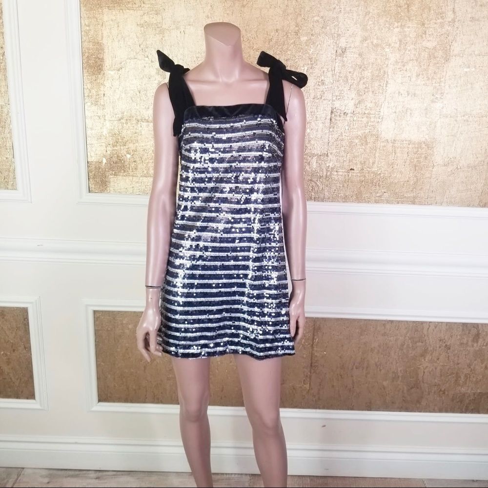 NEW AQUA 100% Exclusive sequined striped mini Black Silver S - Picture 2 of 15